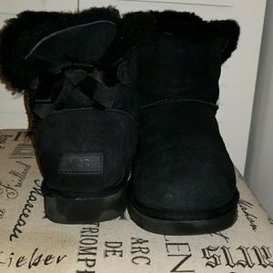 Black Uggs Size 9